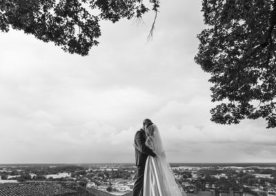 mariage-couple-photographe-art-robe-costume-romainbebon